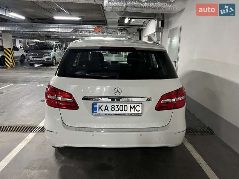 Mercedes-Benz B-Class 2013