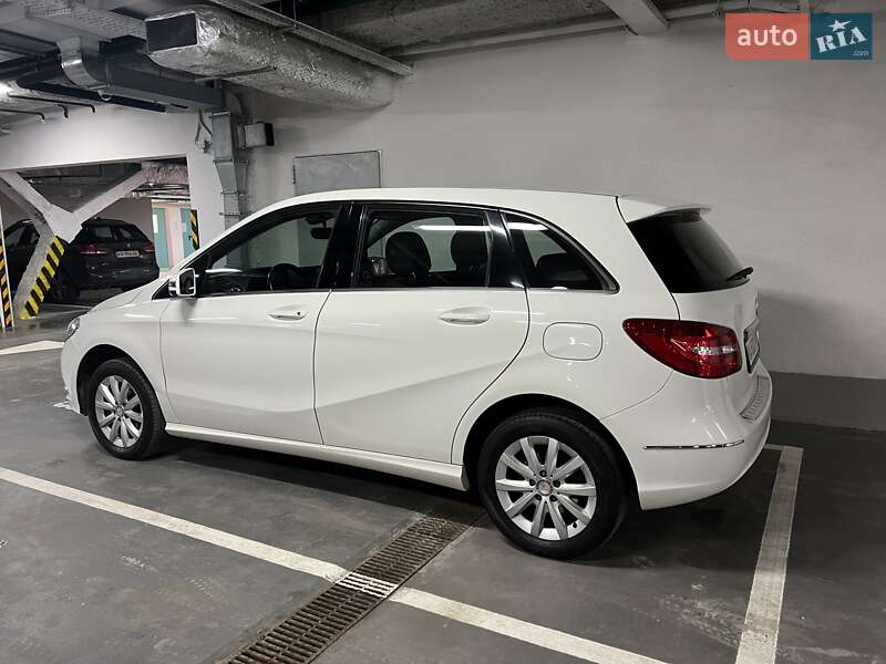 Mercedes-Benz B-Class 2013