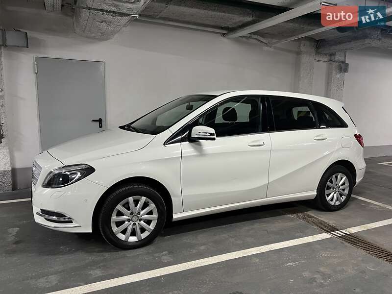 Mercedes-Benz B-Class 2013