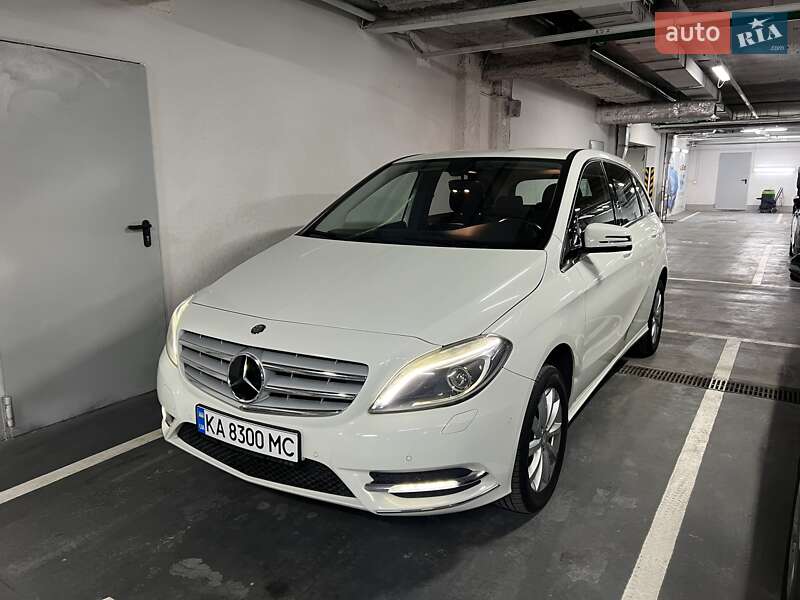 Mercedes-Benz B-Class 2013