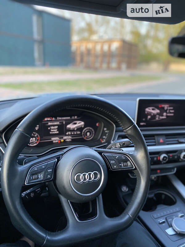 Audi-0