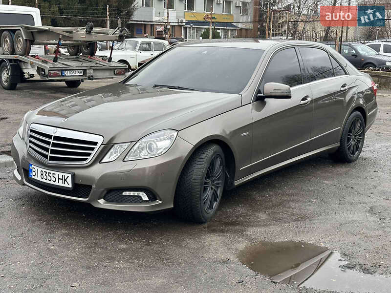 Mercedes-Benz-6