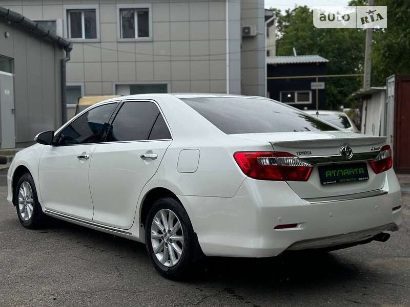 Toyota Camry 2011