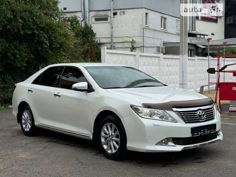 Toyota Camry 2011