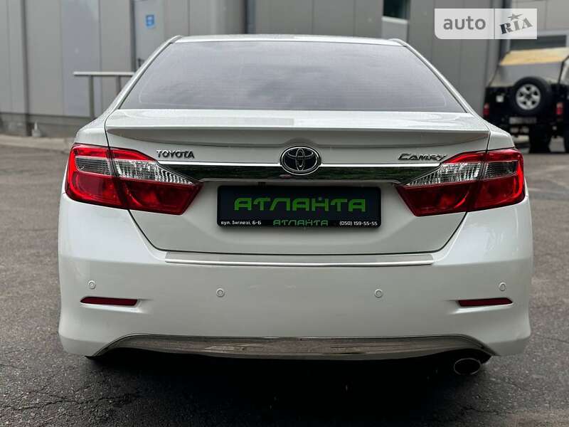 Toyota Camry 2011