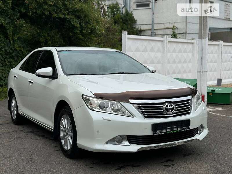 Toyota Camry 2011