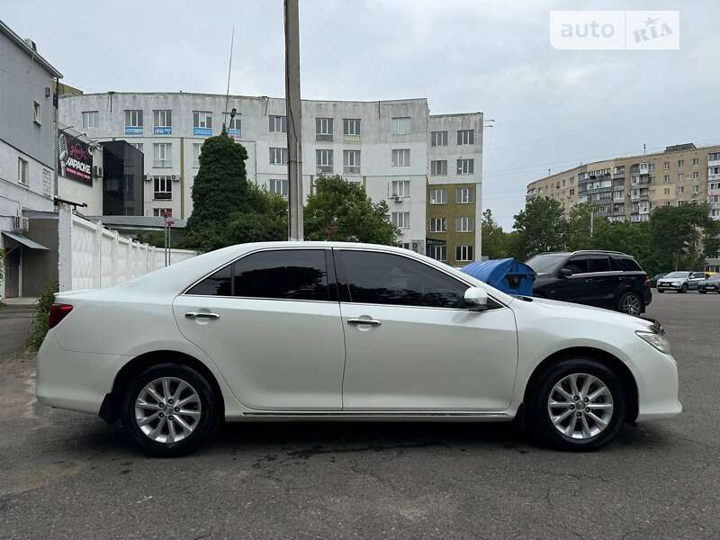 Toyota Camry 2011