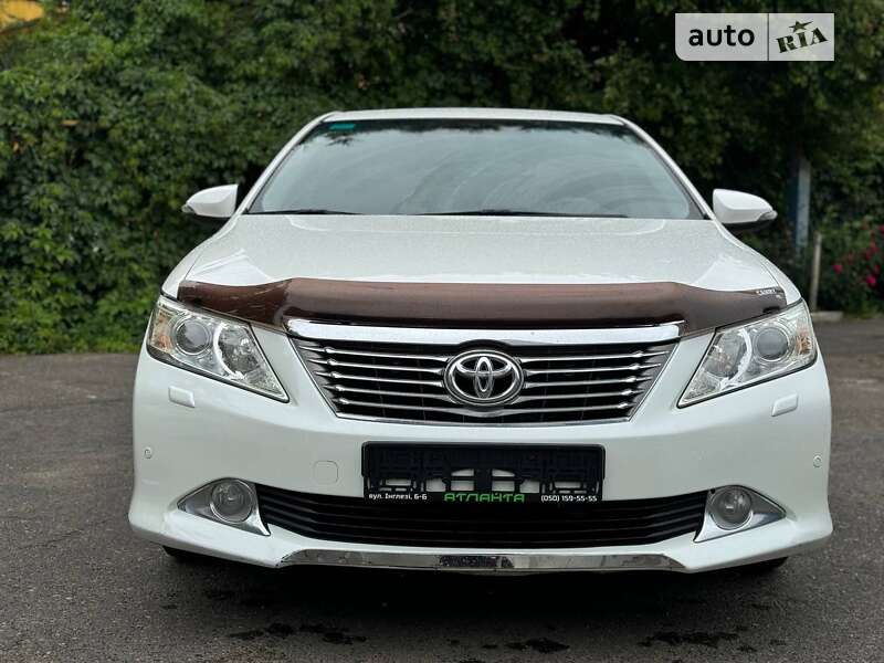 Toyota Camry 2011