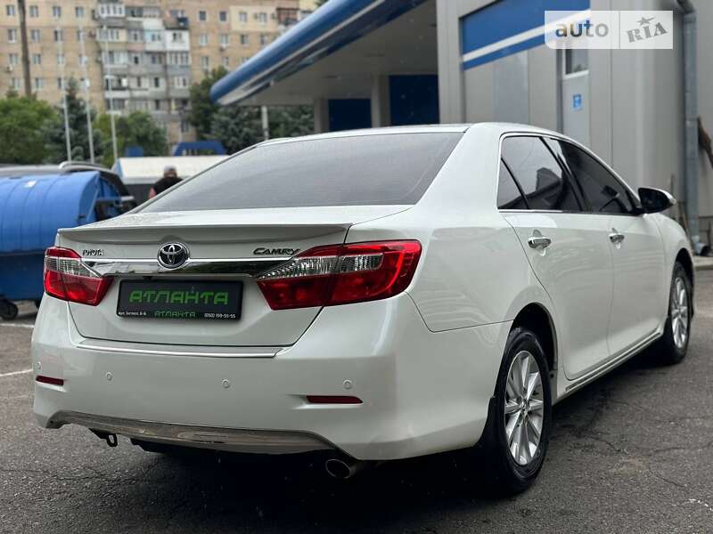Toyota Camry 2011
