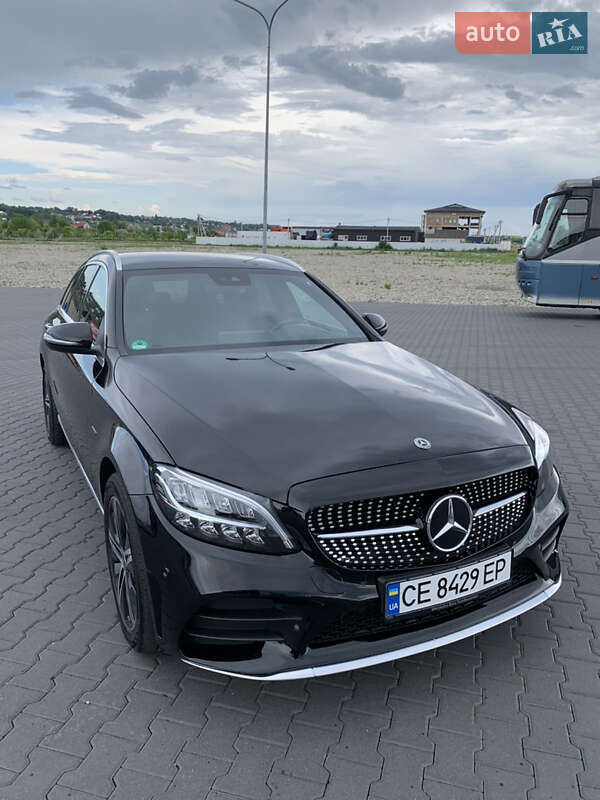 Mercedes-Benz C-Class 2020