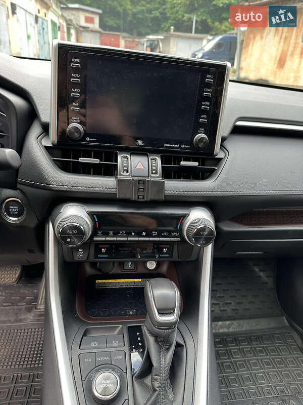 Toyota-25