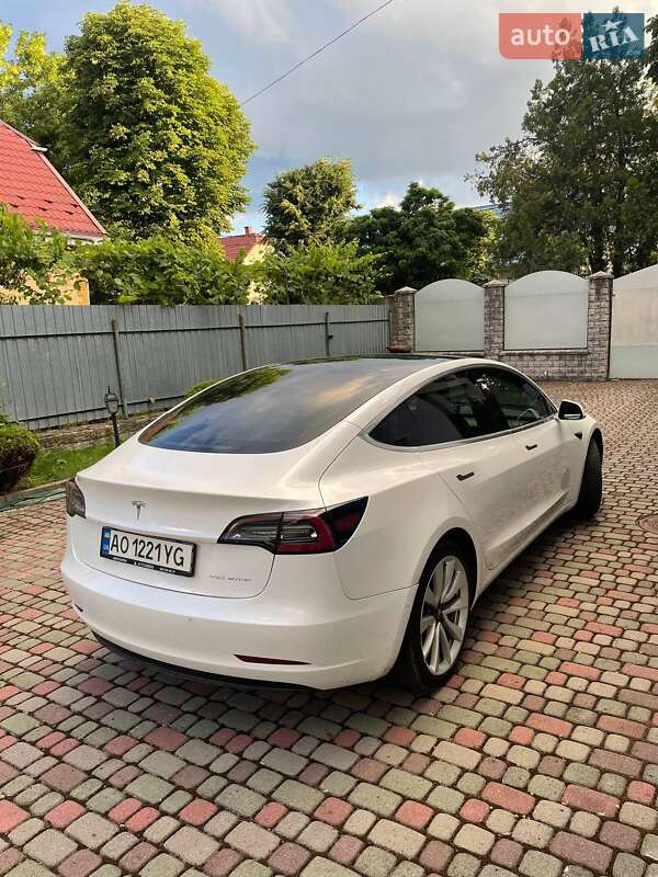 Tesla Model 3 2019