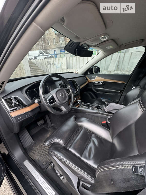 Volvo-8