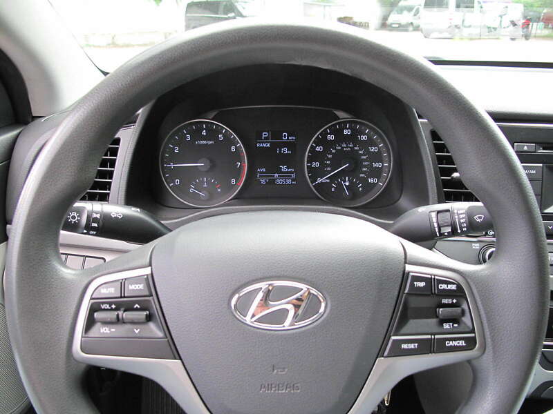 Hyundai-75