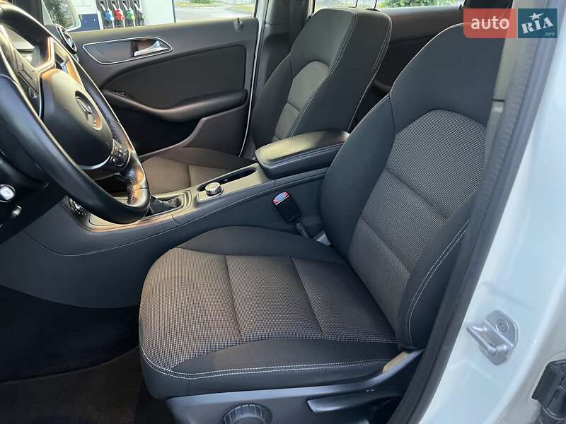 Mercedes-Benz B-Class 2013