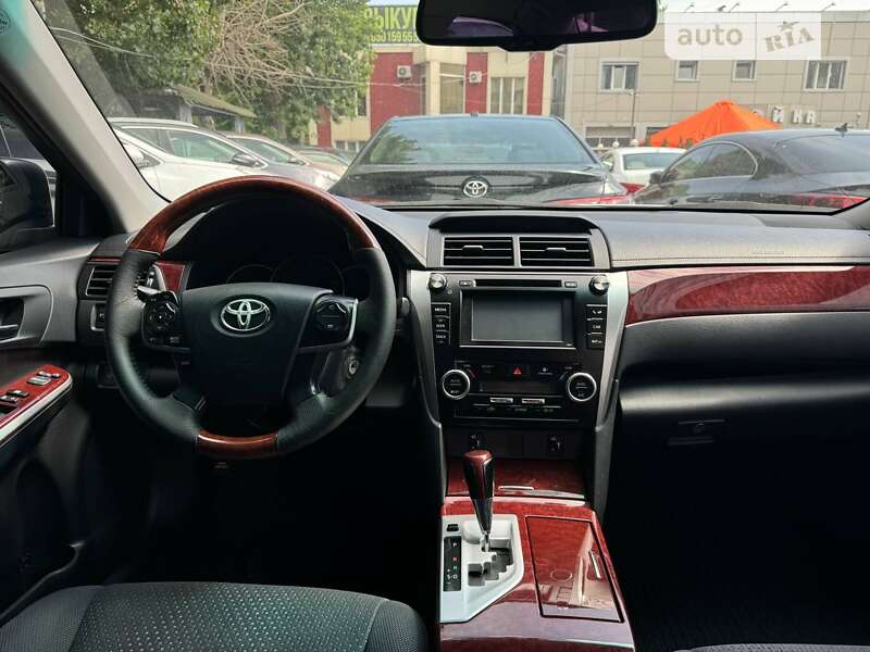 Toyota Camry 2011