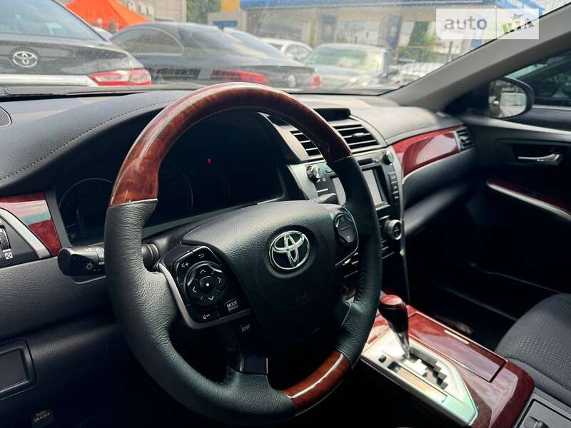Toyota Camry 2011