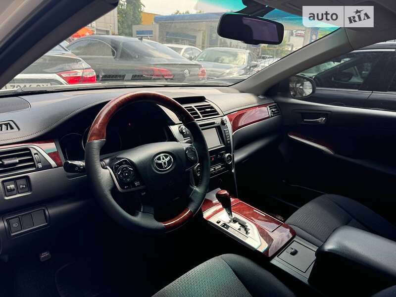 Toyota Camry 2011