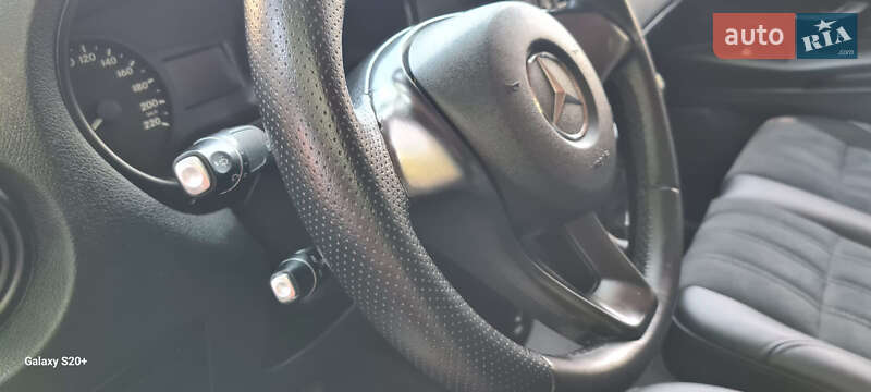 Mercedes-Benz Vito 2015