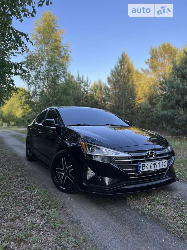 Hyundai-26