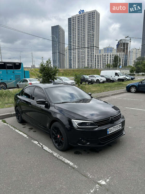 Volkswagen Jetta 2011