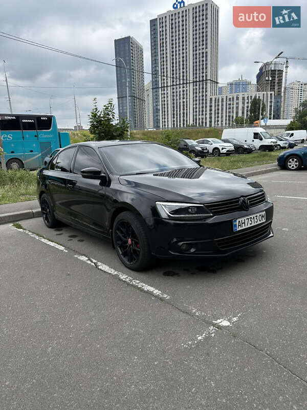 Volkswagen Jetta 2011