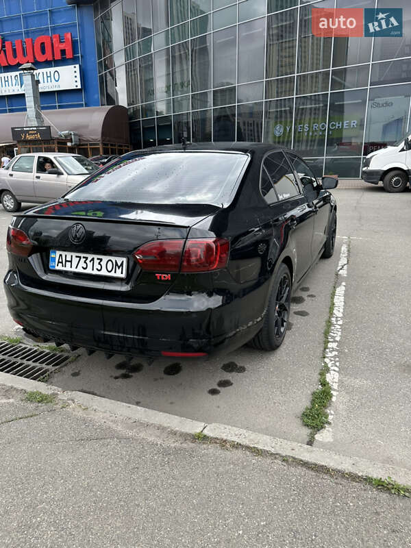 Volkswagen Jetta 2011