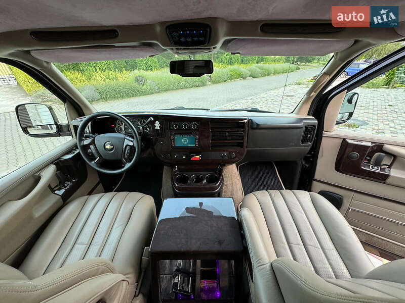 Chevrolet Express 2013