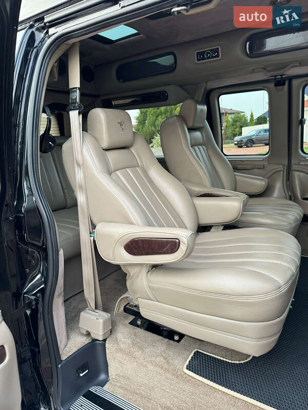 Chevrolet Express 2013