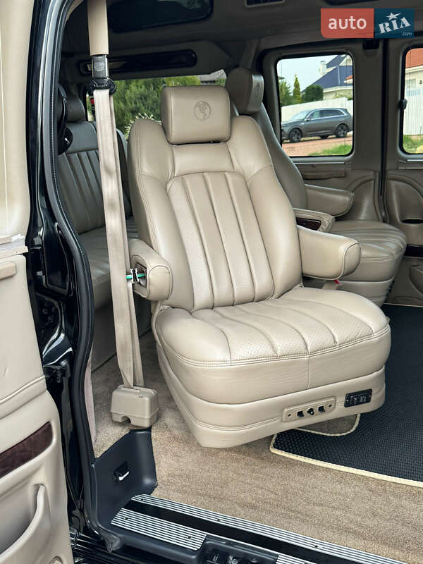 Chevrolet Express 2013