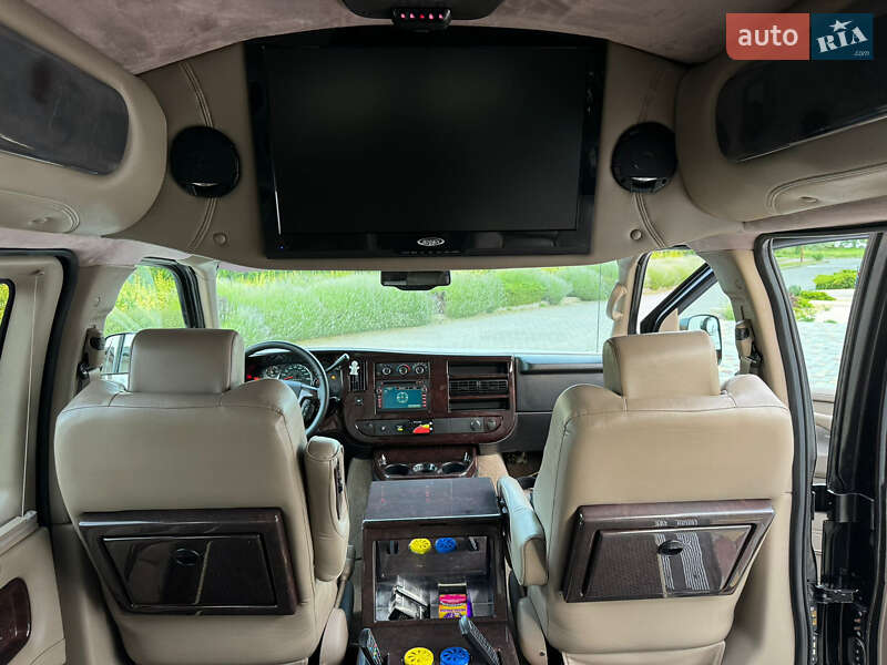 Chevrolet Express 2013