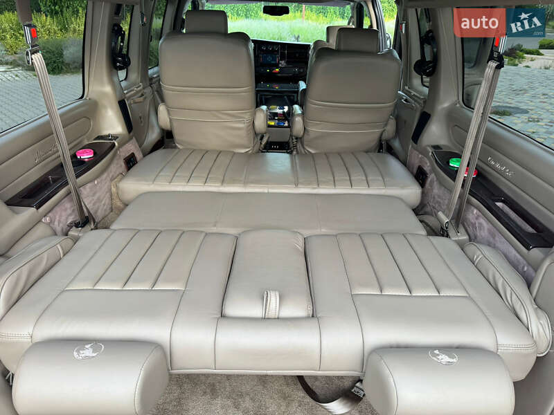 Chevrolet Express 2013