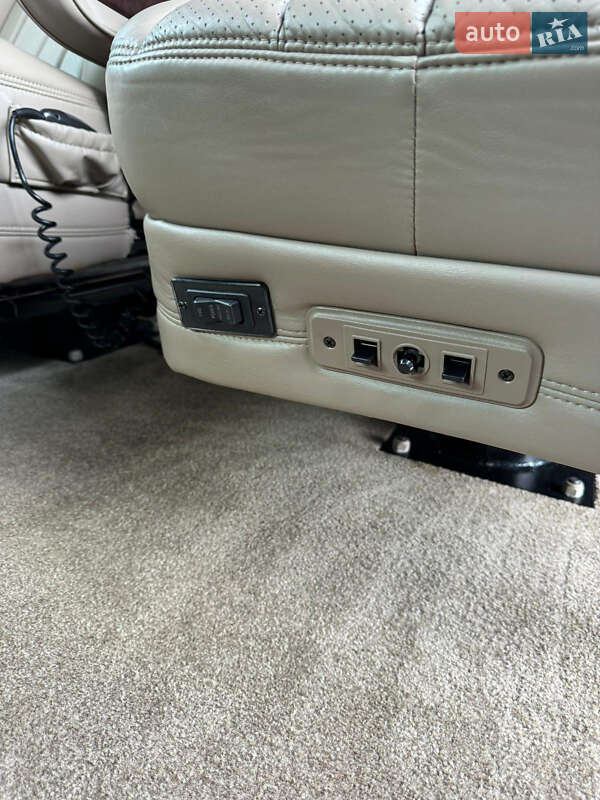 Chevrolet Express 2013