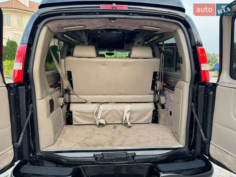 Chevrolet Express 2013