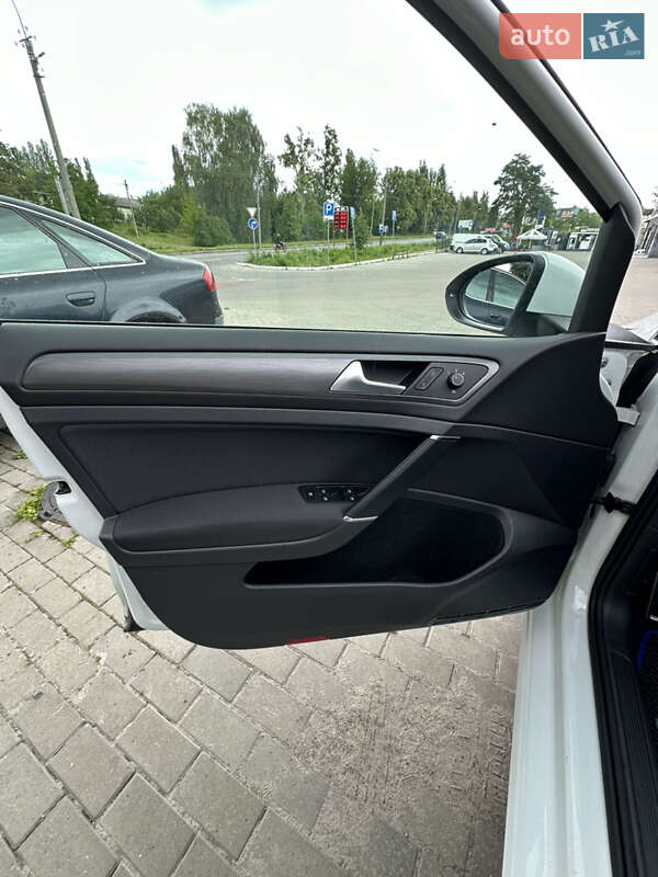 Volkswagen e-Golf 2019