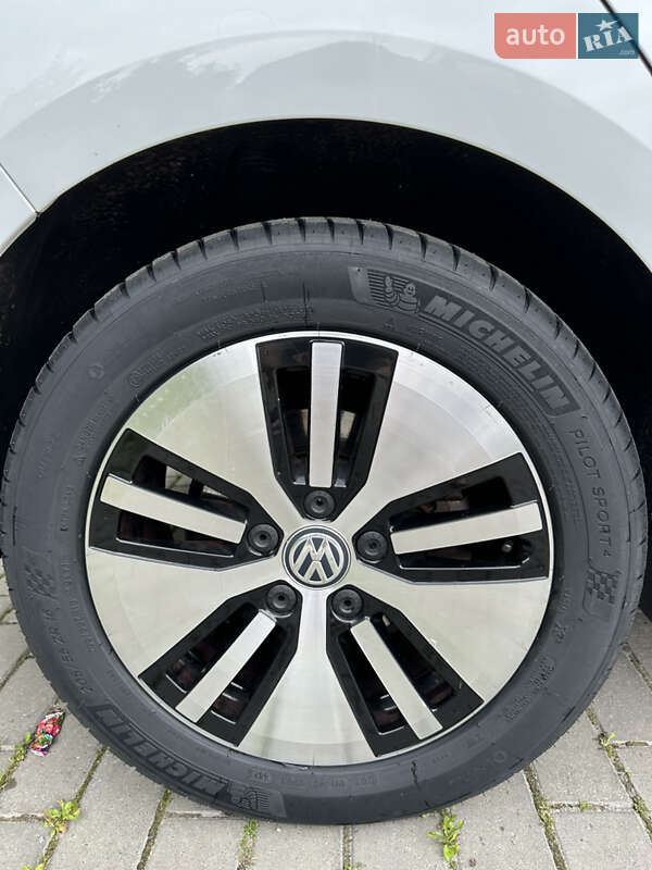 Volkswagen e-Golf 2019