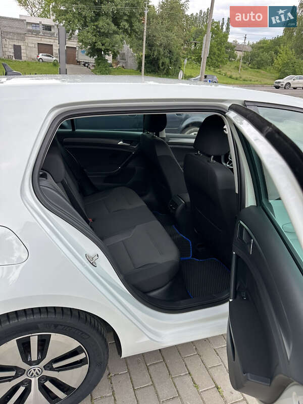 Volkswagen e-Golf 2019