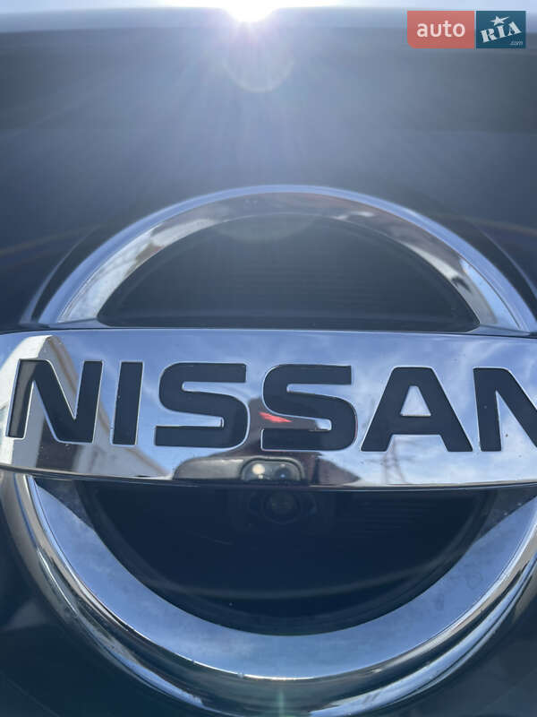Nissan-36