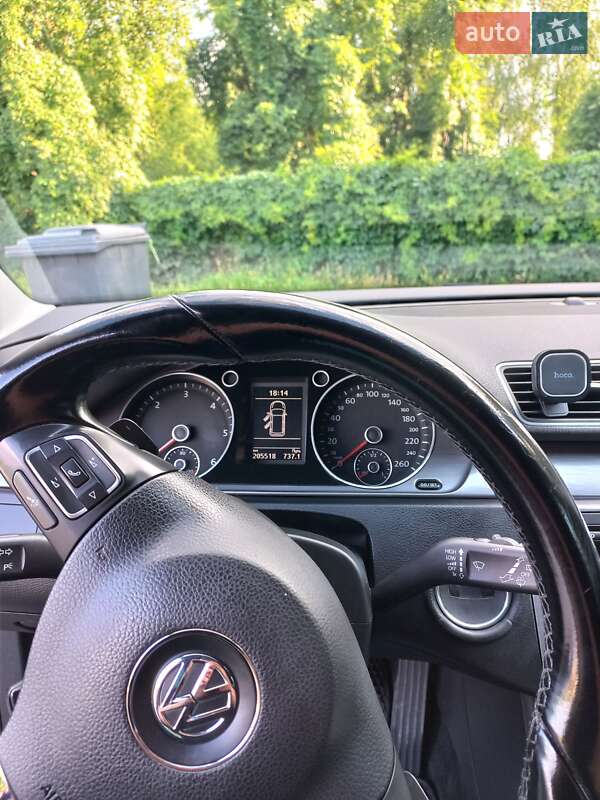 Volkswagen Passat 2014