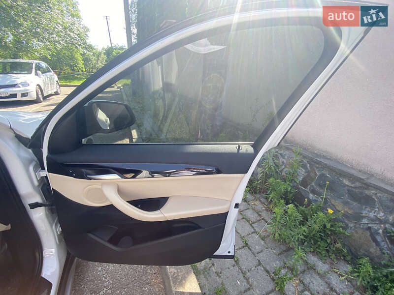 BMW-16
