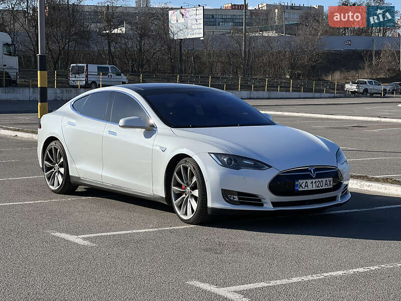 Tesla-3