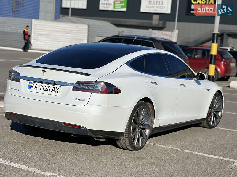 Tesla-4