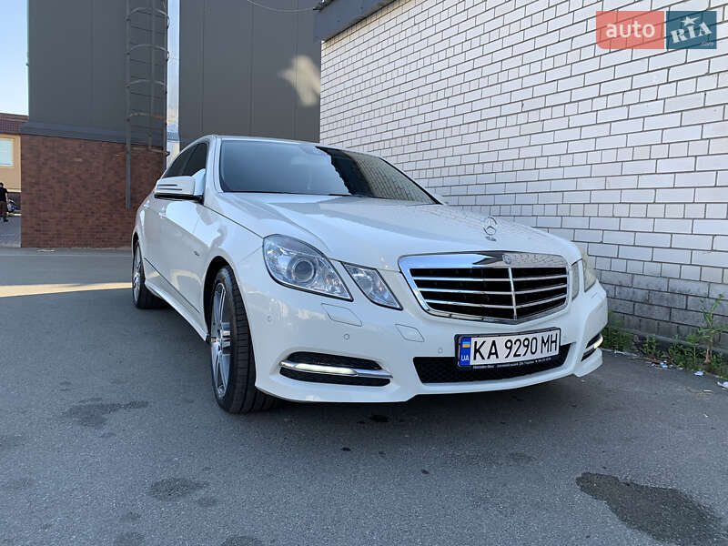 Mercedes-Benz-30