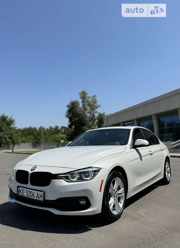 BMW 3 Series 2016