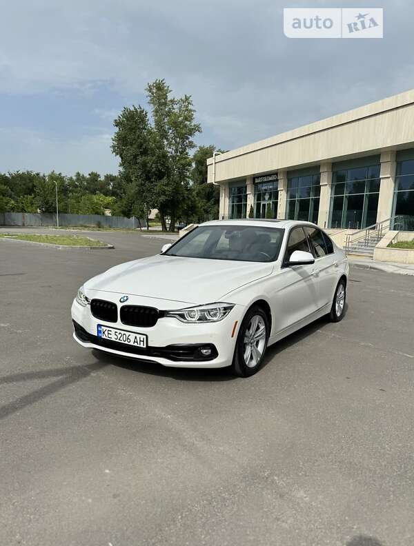 BMW 3 Series 2016