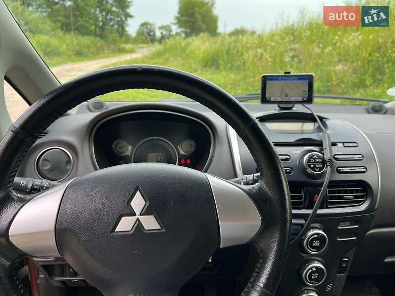 Mitsubishi i-MiEV 2014