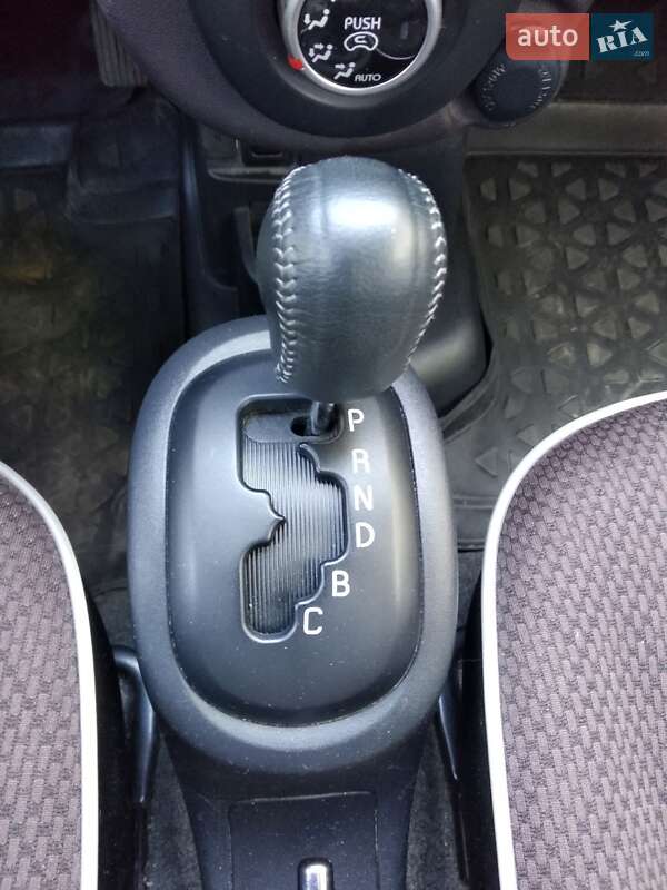 Mitsubishi i-MiEV 2014