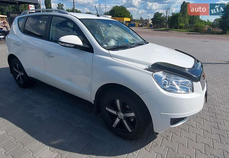 Geely Emgrand X7 2013