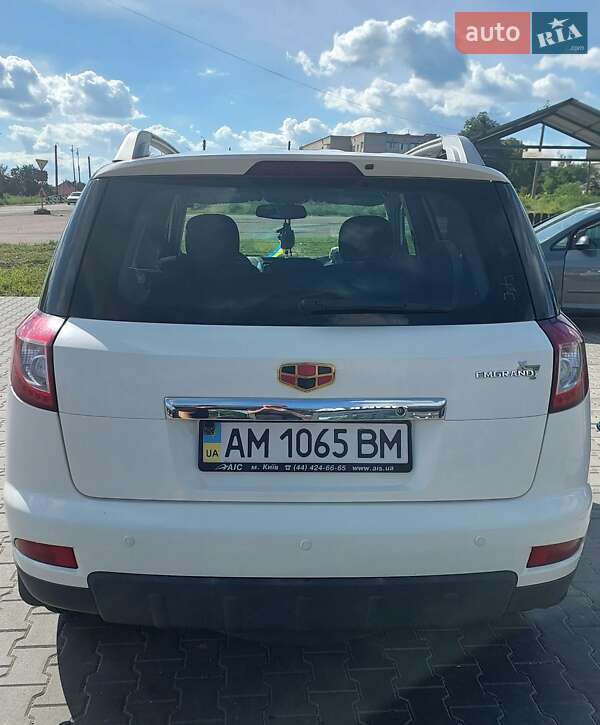 Geely Emgrand X7 2013