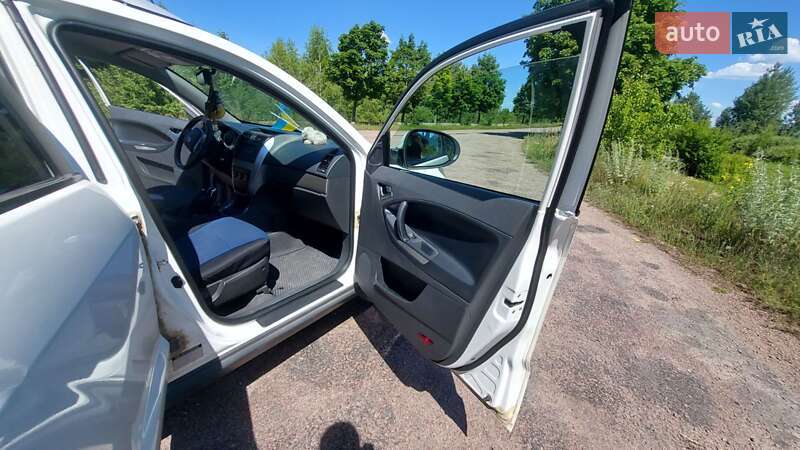 Geely Emgrand X7 2013